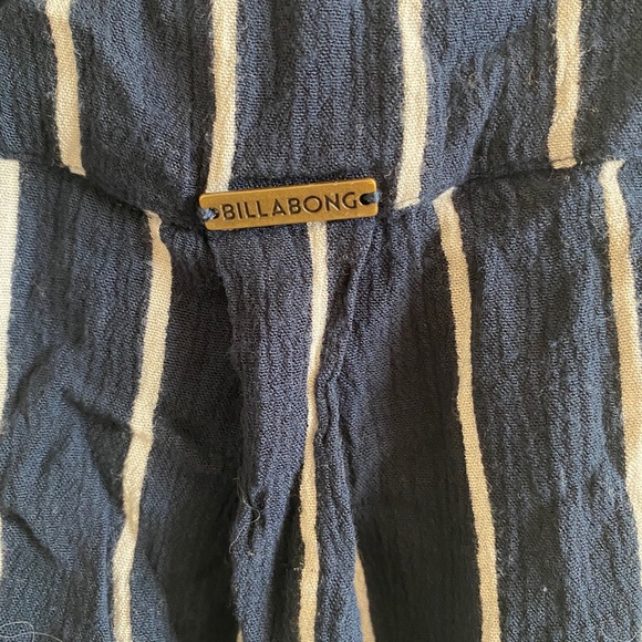 Billabong Cropped Button-up - Picture 3 of 4